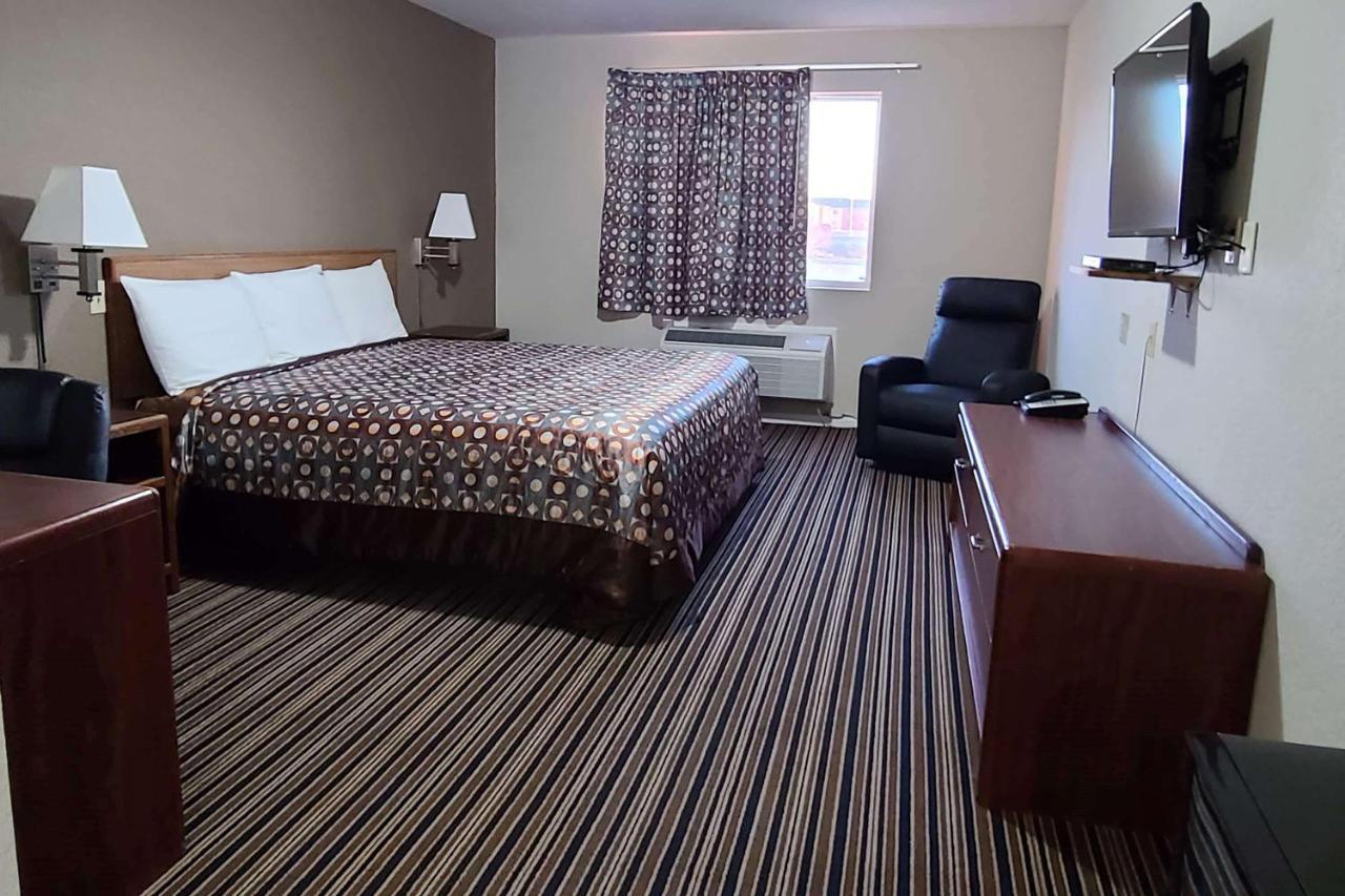 Desoto Inn & Suites Missouri Valley Dış mekan fotoğraf