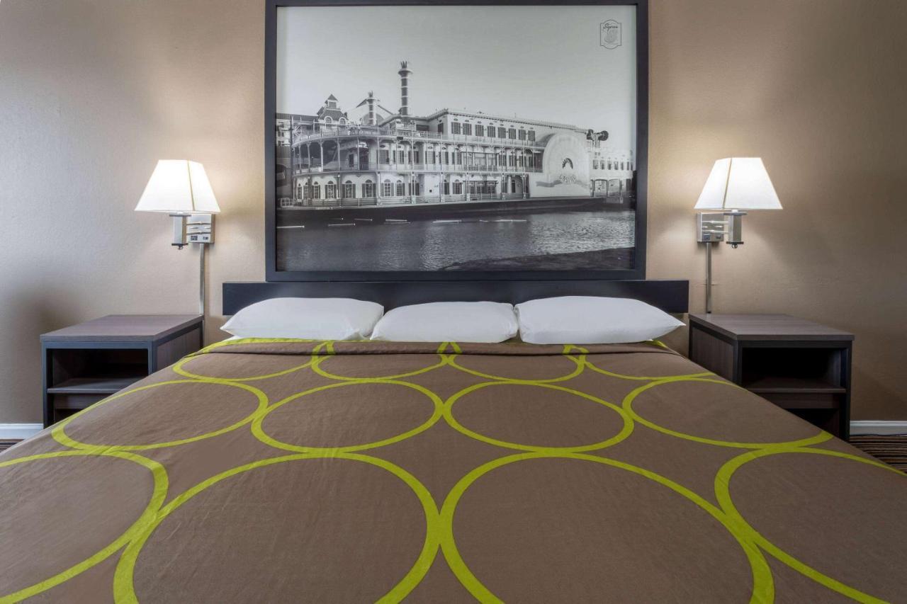 Desoto Inn & Suites Missouri Valley Dış mekan fotoğraf